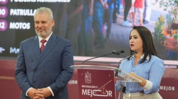 Gobierno de Michoacán entrega 53 mil tarjetas gratuitas del teleférico de Uruapan