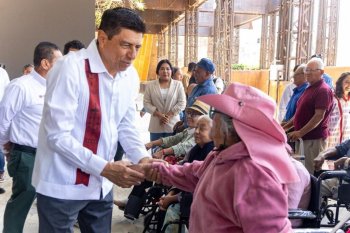 Gobierno de Oaxaca entrega apoyos a 1,300 habitantes de la Zona Metropolitana