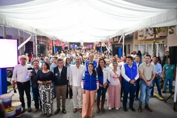 Gobernadora Tere Jiménez arranca programa 'Aguascalientes Pinta Bien' en Pabellón de Arteaga