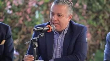 Gobierno de Michoacán otorga mayor apoyo histórico a la Universidad Michoacana