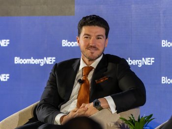 Samuel García promociona a Nuevo León como el mejor estado para invertir en foro de Bloomberg en NY