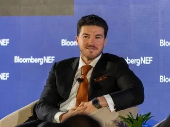 Samuel García promociona a Nuevo León como el mejor estado para invertir en foro de Bloomberg en NY