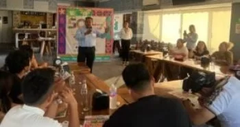 Capacitan a personal de restaurante 7 Leguas para el Tianguis Turístico 2026 en Acapulco