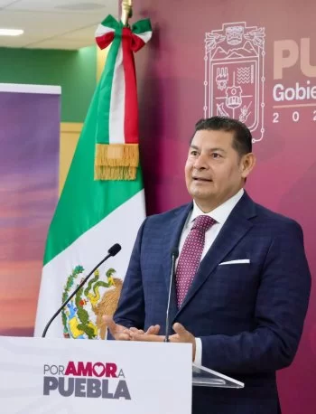 Capturan a 'El Bukanas', presunto líder de robo de hidrocarburos, en operativo en Puebla