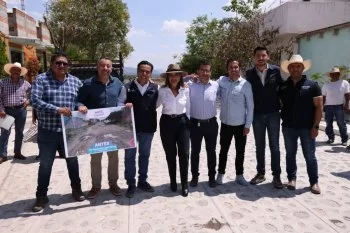 Entregan obra de pavimentación en Tequisquiapan con inversión de 3.2 mdp