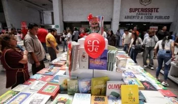 ISSSTE inaugura Primera Feria del Libro en SUPERISSSTE y destaca canasta básica a 890 pesos