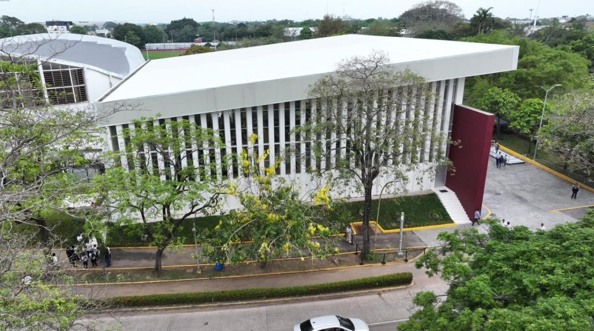 Aspirantes a Flor Tabasco 2026 visitan exposición militar “La Gran Fuerza de México”
