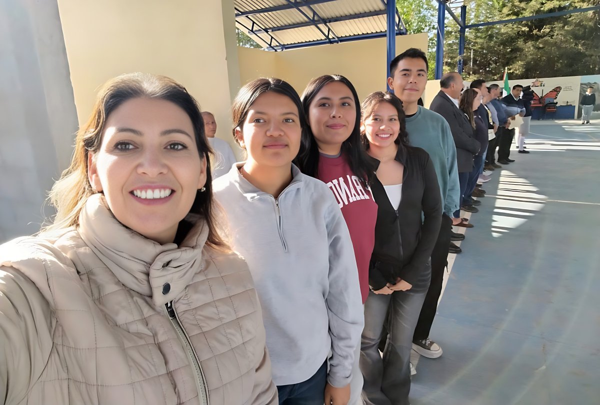 Estudiantes de la UTC impulsan cuidado ambiental con vermicompostaje en Querétaro