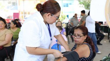 Gobierno de Tabasco entrega becas y nuevo Palacio de los Deportes a 500 atletas de alto rendimiento