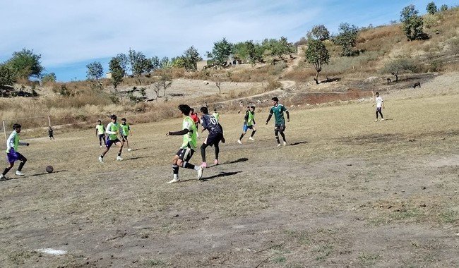 Convocan a comunidades wixáritari a mostrar su pasión por el futbol rumbo al Mundial 2026