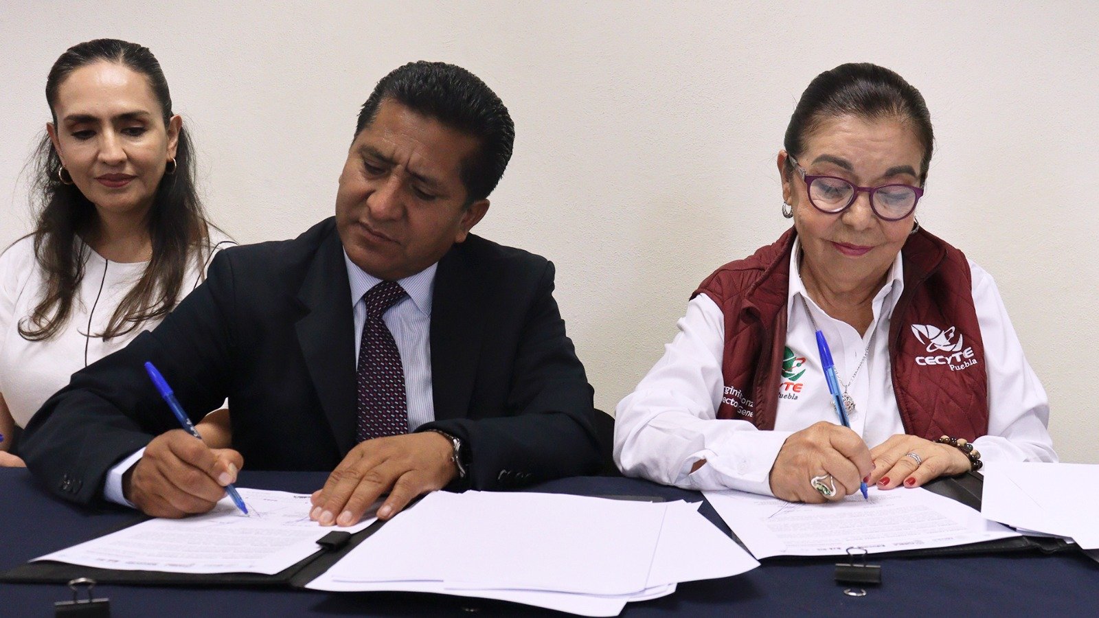 UPMP y CECyTE firman acuerdo para fortalecer formación académica en Puebla