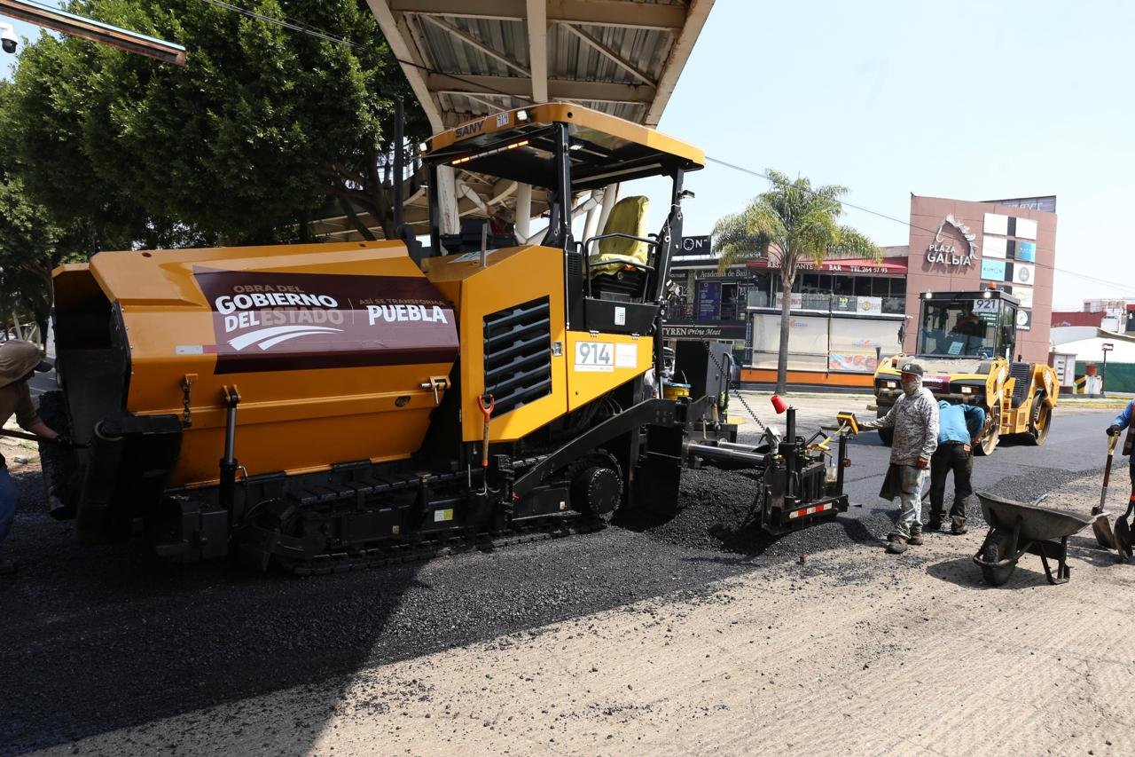 Gobierno de Puebla pavimenta calles municipales: 70% de avenidas intervenidas son locales