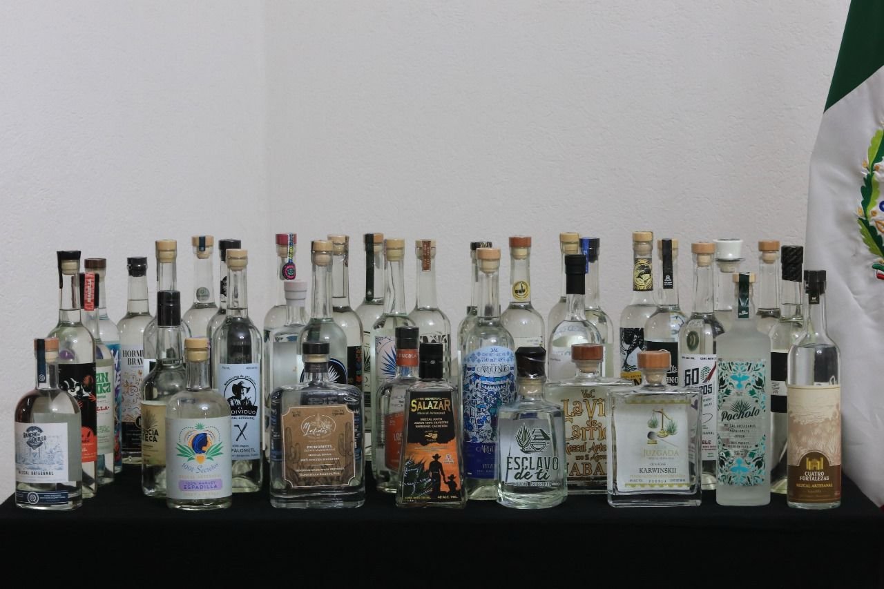 Puebla arrasa en concurso nacional de mezcal con 91 medallas y lidera medallero 2026