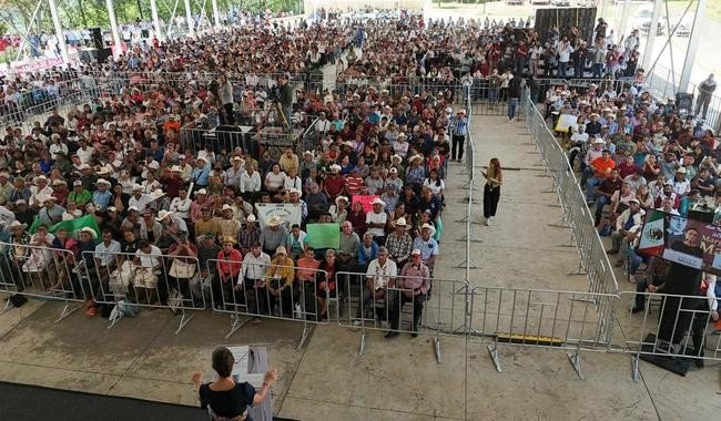 Sheinbaum supervisa centro de salud en Hidalgo; reporta 80% de abasto de medicamentos