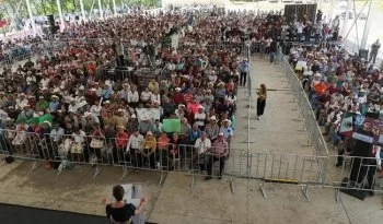 Sheinbaum supervisa centro de salud en Hidalgo; reporta 80% de abasto de medicamentos