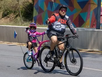 Más de 7 mil personas celebran a las infancias en la Vía Recreativa Metropolitana de Puebla