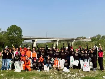 Voluntariado retira 70 toneladas de residuos y mil 752 llantas del Río Santa Catarina en NL