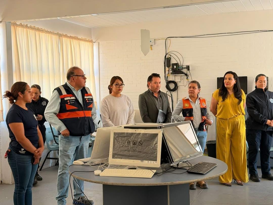 Gobierno de Zacatecas impulsa cultura de paz con Jornada de Paz y Progreso en primaria Ramón López Velarde