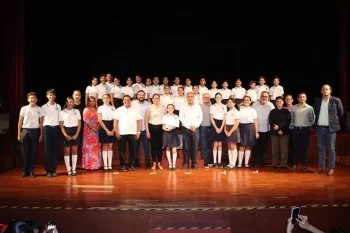 Colima premia a ganadores del Concurso de Interpretación del Himno Nacional 2026 en secundaria
