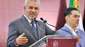 Presupuesto de la Universidad Michoacana crece más del 60% en cinco años, destaca gobernador