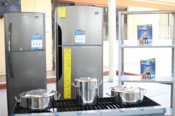 SEDIF entrega mobiliario para espacios alimentarios en 6 municipios de Querétaro