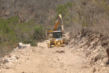 Gobierno de Puebla reduce de 2.5 horas a 30 minutos trayecto en Ajalpan, Vicente Guerrero y San Antonio Cañada