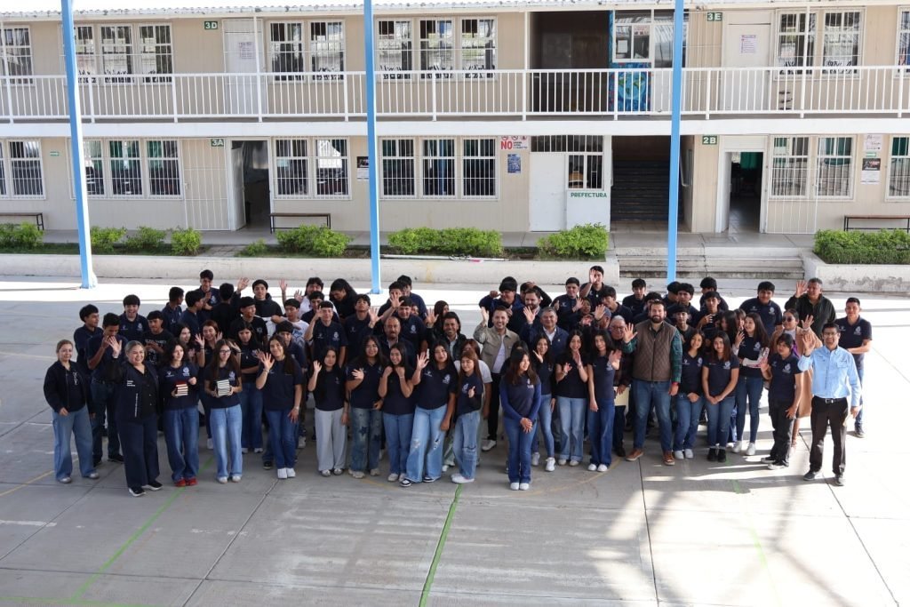 Guanajuato invierte 1,014 mdp en educación media superior; sumará 58 nuevas preparatorias