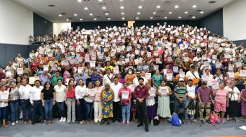 Jornadas de Paz llevan silla de ruedas a adulto mayor en González, Tabasco