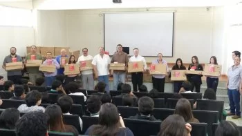 Conalep Chihuahua renueva equipamiento tecnológico con 177 computadoras para impulsar carreras en IA y bilingüismo