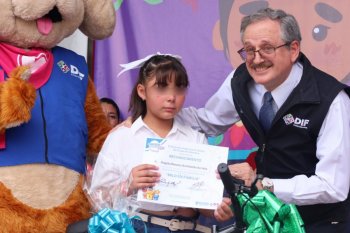 Más de 3 mil niños indígenas urbanos celebran el Día de la Niñez en Chihuahua con juegos y regalos
