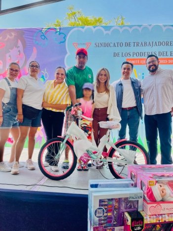 Poder Ejecutivo de Querétaro celebra el Día del Niño y la Niña con trabajadores en San Juan del Río