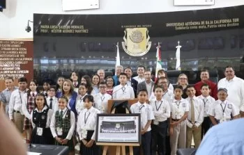Instalan Parlamento Infantil Sudcaliforniano 2026 para fomentar la democracia en la niñez