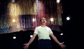 Nada extraordinario: un musical que cuestiona la autoexigencia en el mundo artístico