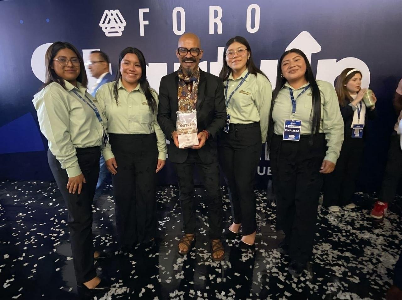 Estudiantes de la UTH ganan premio al Mejor Espíritu Emprendedor en foro de COPARMEX