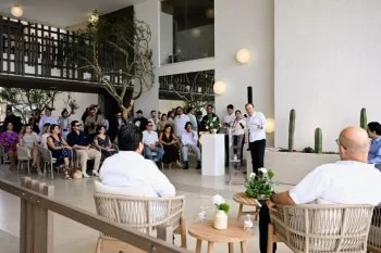 Gobierno de Sonora entrega mil becas gratuitas a médicos para capacitación con el Tec de Monterrey