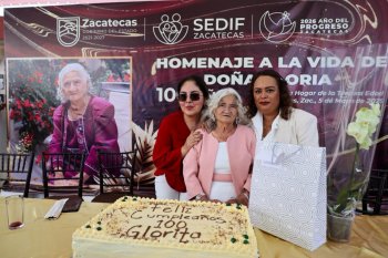 Gobierno de Zacatecas celebra 100 años de vida de la Señora Gloria en Casa Hogar