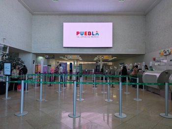 Volaris lanza 12 nuevas rutas desde Puebla con descuentos de hasta 40% en tarifas aeroportuarias