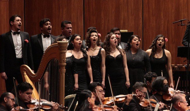 Jóvenes solistas del EOBA se presentan con la Orquesta Filarmónica de la CDMX en Gala de Ópera