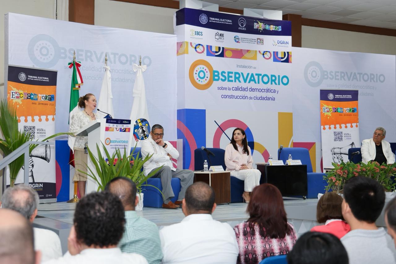 Ministra Esquivel vincula solidez democrática con eficacia institucional para hacer reales los derechos