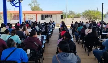 Capacita CECA a 300 padres de familia en prevención de adicciones en Querétaro