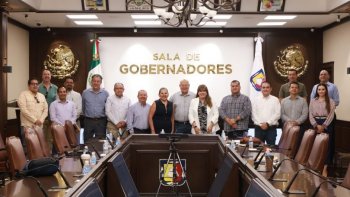 Gobierno de BCS y empresarios acuerdan simplificar trámites para atraer inversiones