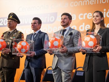 Samuel García llama a la unidad en el 202 aniversario de Nuevo León como estado libre