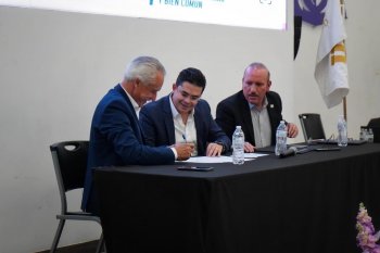 Gobierno de Chihuahua y URN firman convenio para servicio social comunitario