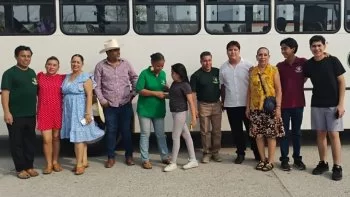 Grupo Folklórico Huasteco lleva música y danza a mujeres privadas de la libertad en Tancanhuitz