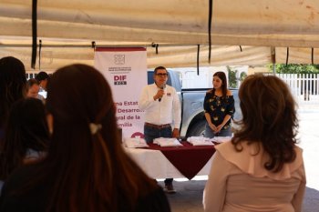 SEDIF entrega 419 uniformes para fortalecer identidad institucional en BCS