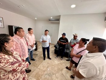 AGEPRO fortalece coordinación para formalizar y titular lotes en Kuchumatán, Bacalar