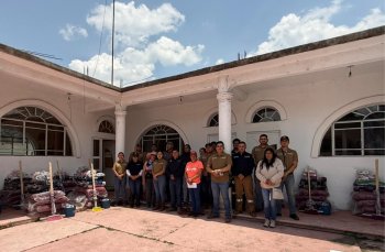 Gobierno de Puebla atiende a familias afectadas por tromba y granizada en Chignahuapan