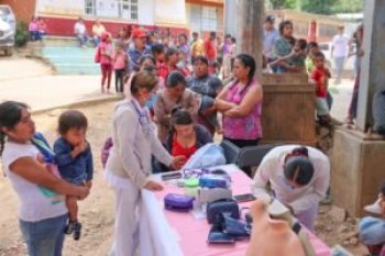 Brigada 'Transformando Guerrero' llega a El Fresno con servicios y apoyos sociales
