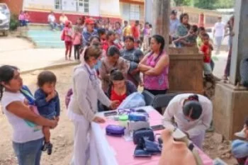 Brigada 'Transformando Guerrero' llega a El Fresno con servicios y apoyos sociales