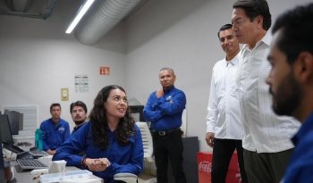 Mario Delgado encabeza clase masiva de matemáticas en secundarias de todo el país